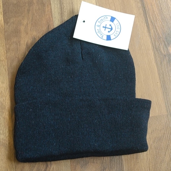 Brand new Yacht & Smith beanies - Picture 3 of 6